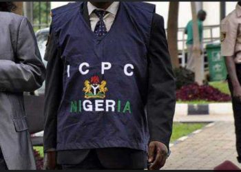 Immigration Officer Bags 7-Year Jail Term for Passport Fraud