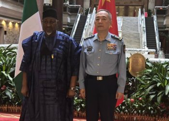 Defence Minister Explores Technology Transfer, Military Cooperation with China at Xiangshan Forum