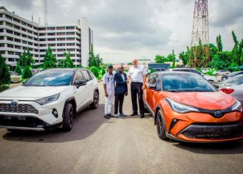 Nigeria Police Recover Two Vehicles Stolen From The Netherlands, Hand Them Over To Dutch Authorities