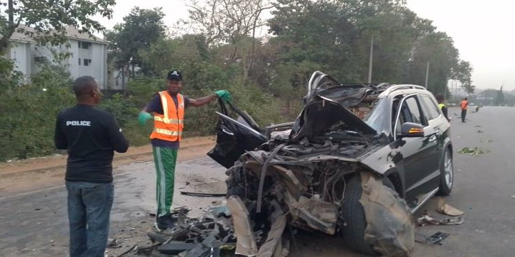 Early Morning Accident On Sani Abacha Expressway Leaves Two Dead