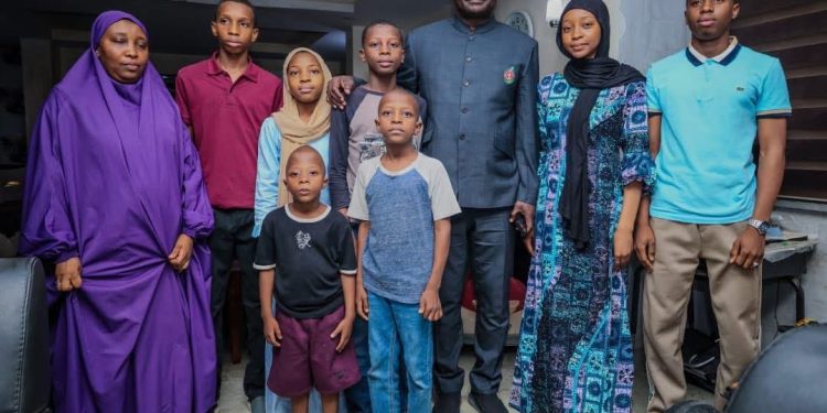 General Musa visits family of late Brigadier General M. Uba, reaffirms commitment to defeating terrorism