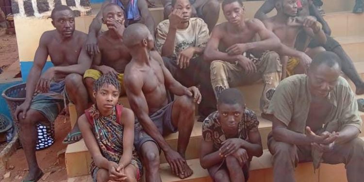 Troops of Nigerian Army 82 Division Garrison rescue 12 kidnap victims in Igbo-Eze North Local Government Area, Enugu State