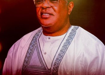 Umahi receives Silverbird extraordinary personality award, dedicates honour to President Tinubu