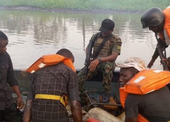 Nigerian Navy intercepts 44,000 litres of illegal fuel, arrests eight suspects in Rivers
