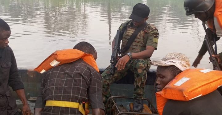 Nigerian Navy intercepts 44,000 litres of illegal fuel, arrests eight suspects in Rivers