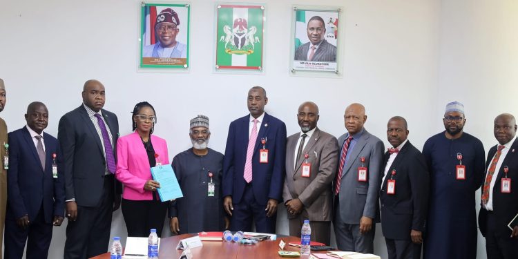 EFCC Hands Over N3.9bn Recovered Funds to NNPC Ltd in Anti-Graft Drive