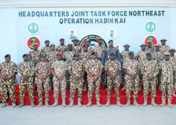 Group image of Nigerian army