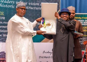 FG celebrates milestone on Bodo–Bonny Road project as host communities honour national leaders
