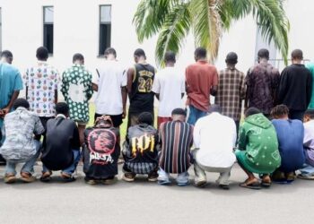 EFCC storm suspected cybercrime academy in Karu, arrest 31