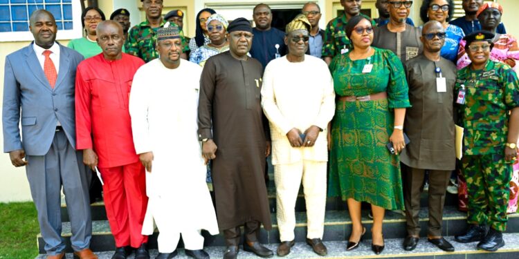 Defence ministry pushes improved healthcare support for military personnel, veterans during DHML visit