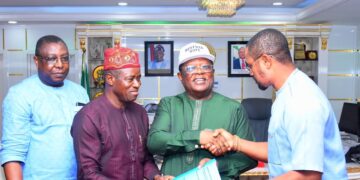 FG Signs Eight Major Road Projects As Umahi Says Investors Ready To Refund, Toll Tinubu’s Legacy Highways