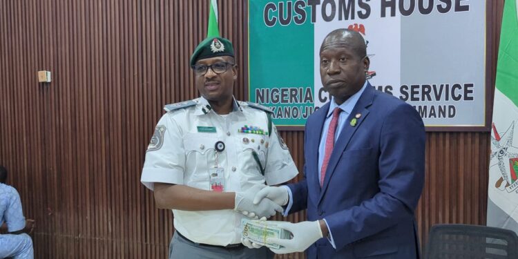 EFCC Begins Probes of Two Suspects Over $461,600 Undeclared at Kano Airport