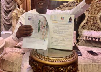 Umahi Endorses Tinubu’s Second Term, Signs Nomination Form and Calls for Policy Continuity