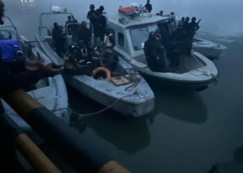 Navy Disrupts Criminal Network Terrorising Fishermen And Commuters In Bonny