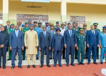 Nigeria, Cameroon Sign Defence Pact To Strengthen Border Security, Maritime Cooperation