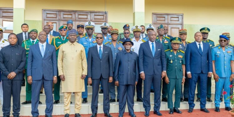 Nigeria, Cameroon Sign Defence Pact To Strengthen Border Security, Maritime Cooperation