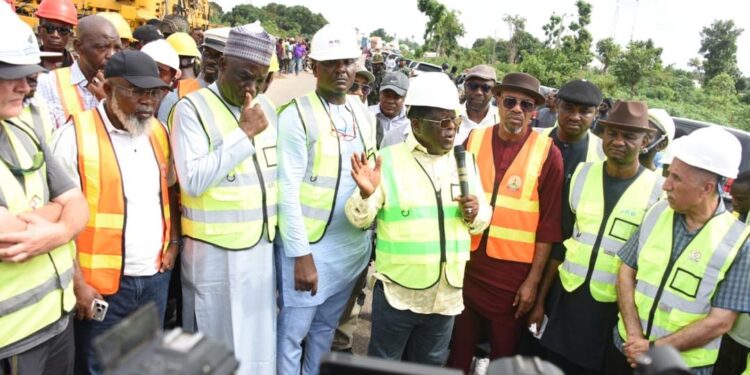 Umahi Cracks Down On Non-Performing Contractors, Insists Tinubu Must Not Be Blamed For Project Delays