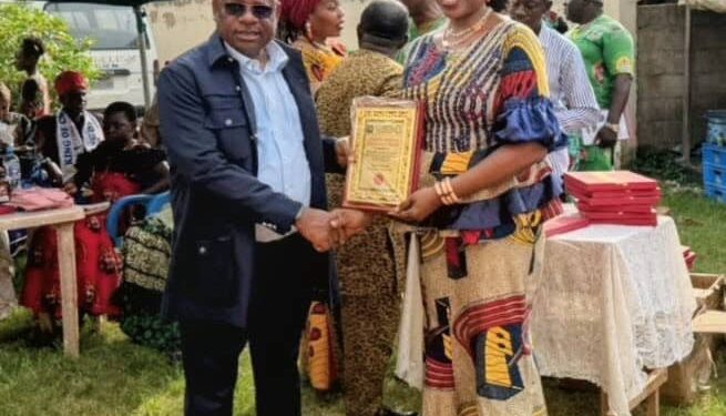 FRCN Journalist Sandra Chukwugekwu Receives 2026 Outstanding Achievement Award