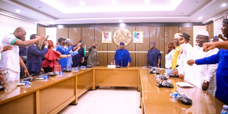 Akume Highlights Tinubu Administration’s Achievements, Urges Grassroots Awareness Campaign