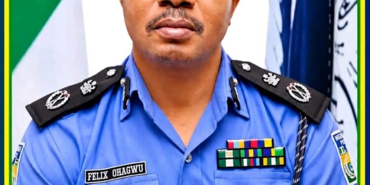 Ondo Police Rescue Kidnap Victim, Recover Stolen Vehicle After Gun Battle With Suspects in Owo