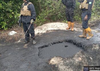 Navy Intercepts 182,000 Litres Of Suspected Stolen Crude Oil In Rivers Creeks