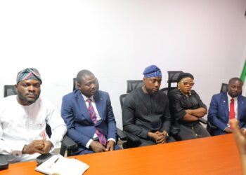 EFCC Threatens Prosecution Of Lawyers Charging Clients In Dollars