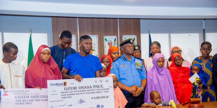 IGP Disu Delivers ₦2.32bn Relief To Families Of Fallen Officers