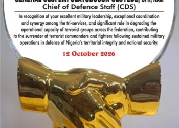 Why Defence Journalists Honoured CDS Oluyede at DECAN Conference