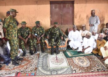 GOC 1 Division Urges Katsina Communities To Share Timely Intelligence With Troops