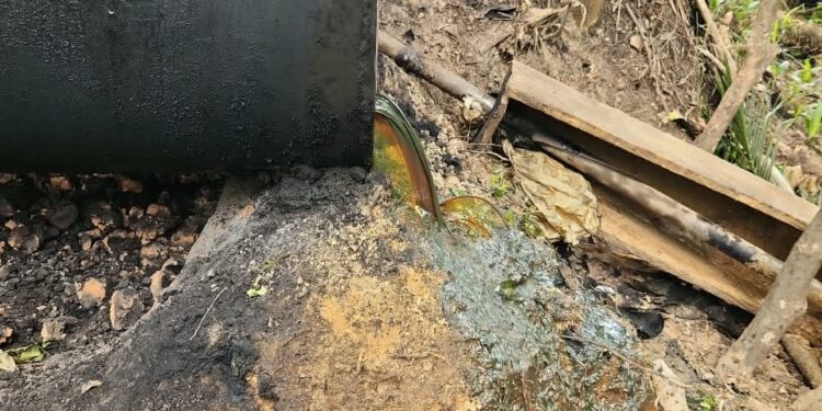 Navy Uncovers Two Illegal Refineries, 58,000 Litres Of Suspected Stolen Products