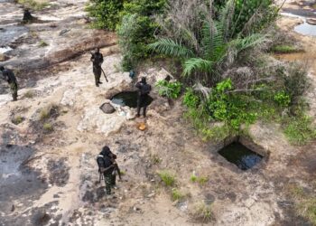 Navy Intensifies Operation DELTA SENTINEL, Uncovers 75,000 Litres Of Suspected Crude